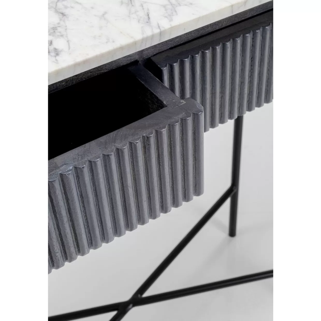 Credenza Glenn Moderna con struttura compatta 100x32 cm - Cassettiera design e mobile sala da KARE 

Console elegante Glenn in stile contemporaneo - Cassettiera 100x32 cm per arredamento funzionale by KARE Design 

Credenza multifunzione Glenn 100x32 con finiture premium - Soluzione storage moderna KARE per soggiorno o ingresso