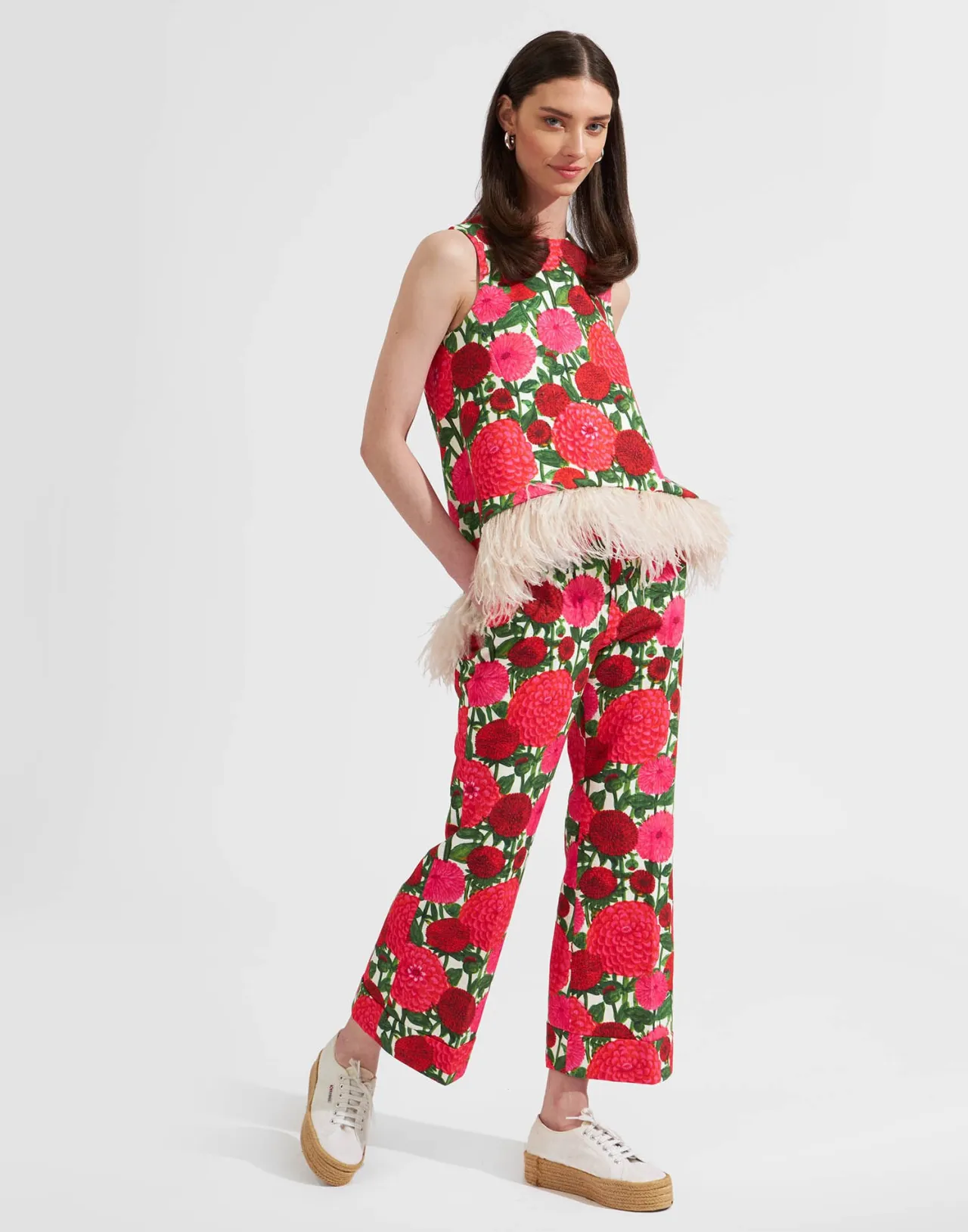 Saldi DoubleJ - Maglietta Elegante La Scala con Dettagli in Piuma, Stampa Dalia Rosa su Tela Shot Cotton
