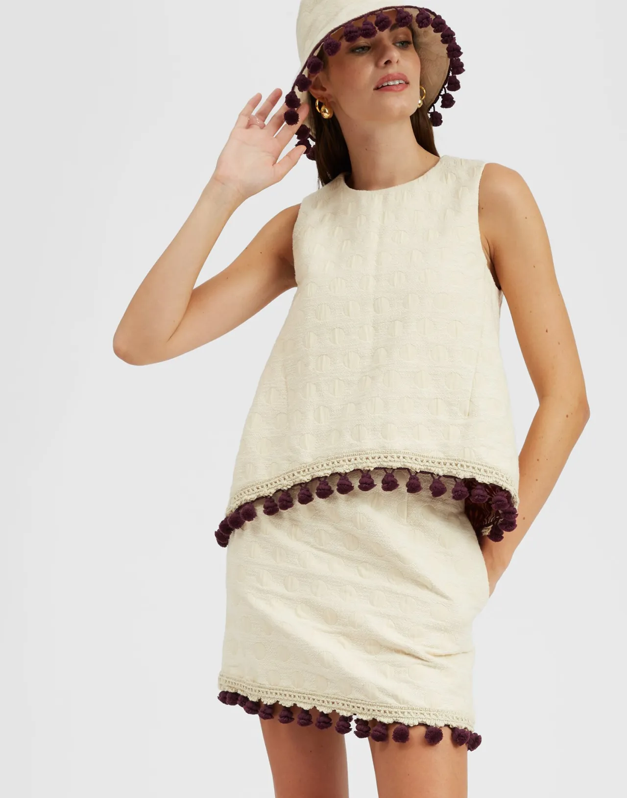 Prezzo Accessibile - Maglia Jacquard La Scala di DoubleJ con Dettagli Nappe Chic