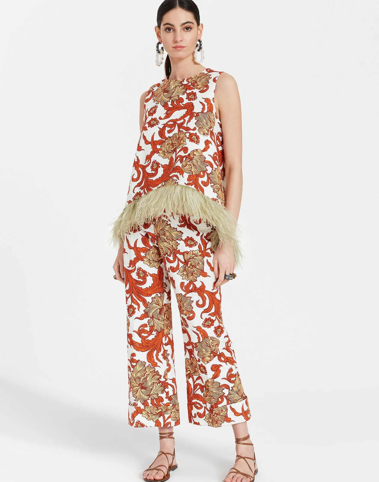 Moda La DoubleJ – Top La Scala Reef in Cotone Bianco con Piume Decorative e Ricami Artigianali