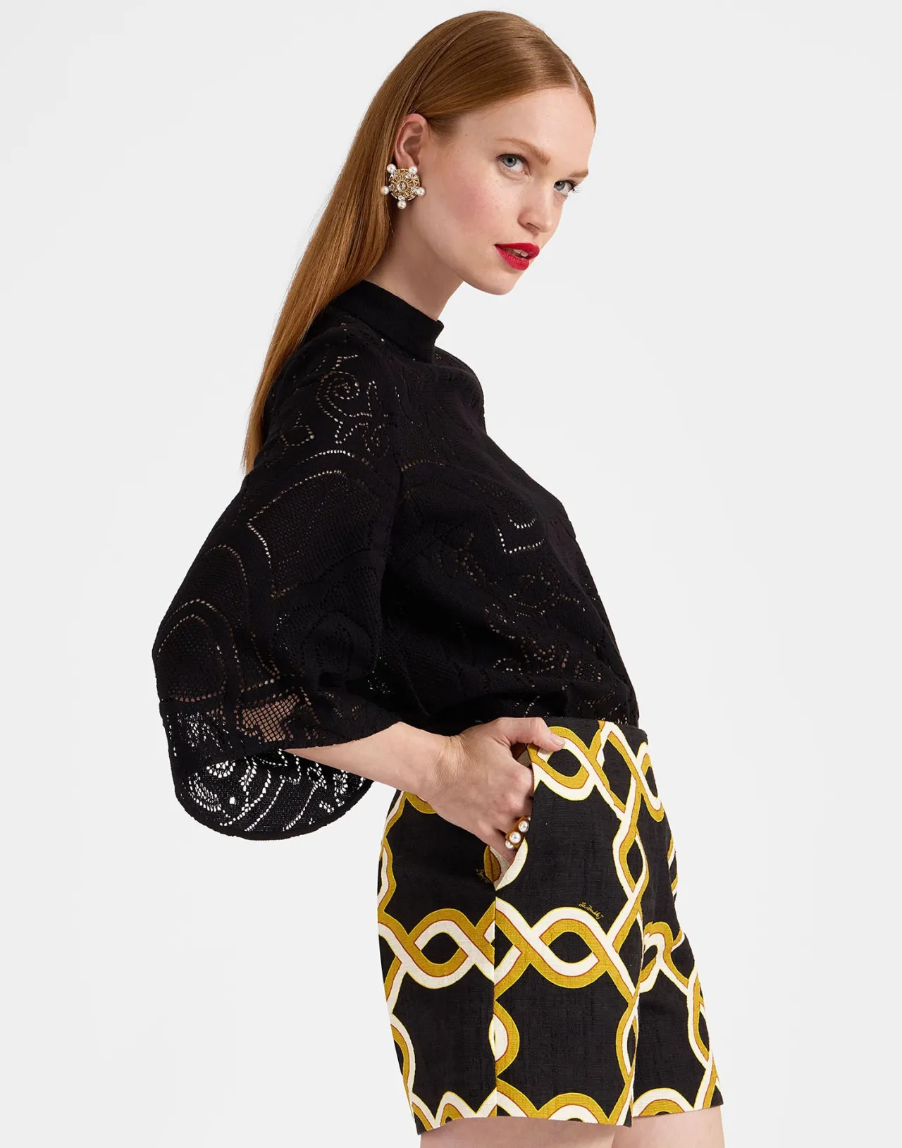 La DoubleJ | Top Elegante con Ricami e Pizzi - Nero Intenso | Edizione Limitata in Cotone Pregiato - Shop Online