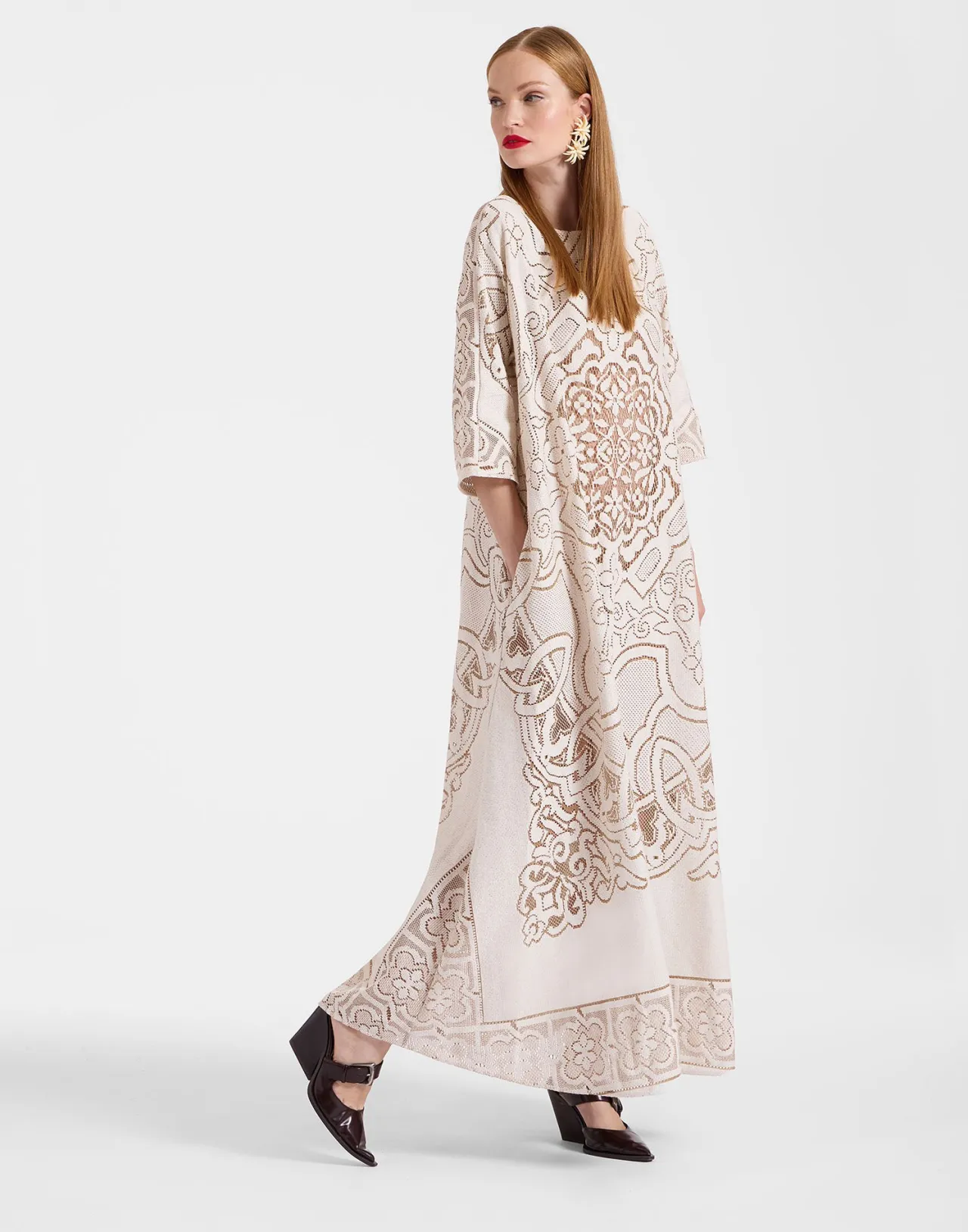 Abito Muumuu Elegante con Decorazioni a Pizzo – Bianco Fumo in Cotone Ricamato, Collezione La DoubleJ