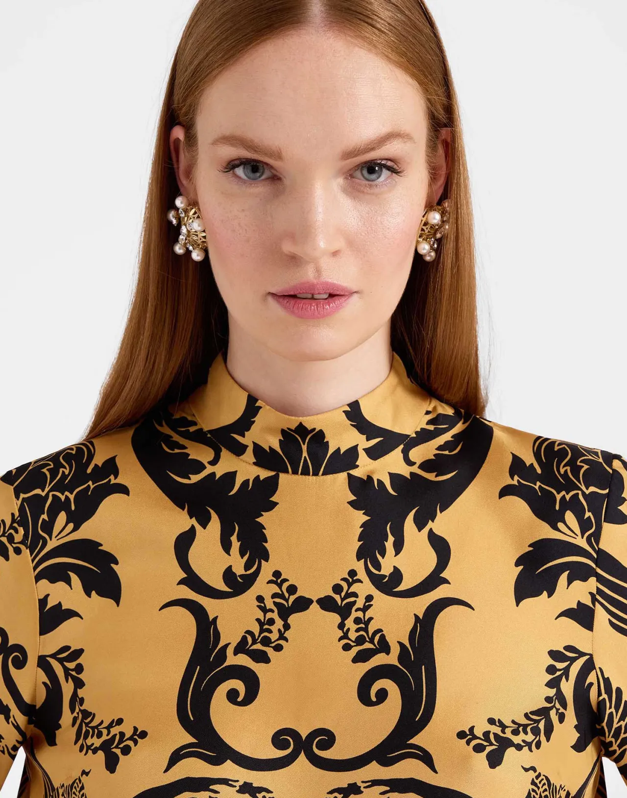 Elegante Top Cherubini in Seta Twill Dorata con Piume - Collezione Exit di La DoubleJ a Prezzo Accessibile