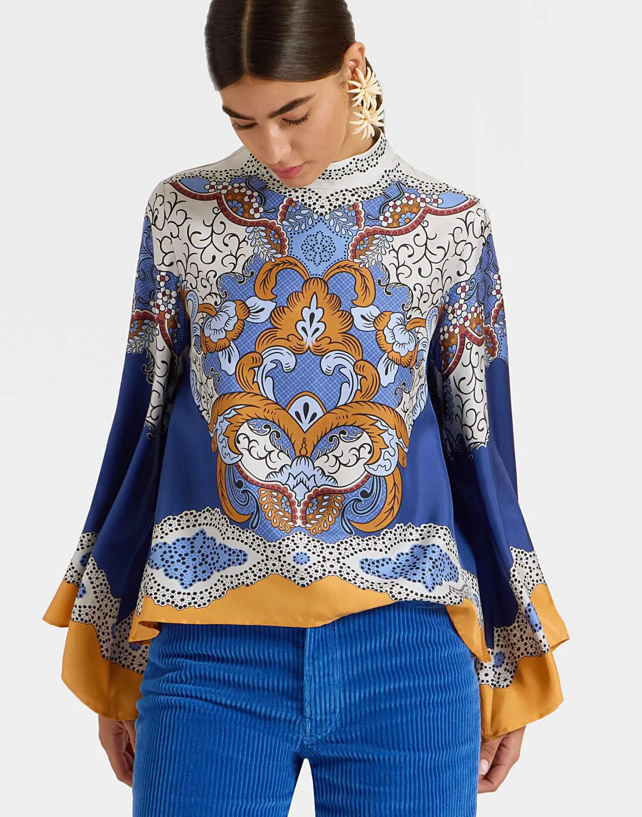 La DoubleJ: Top da Sfilata Portal Placé in Tonalità Azzurro Chiaro con Tessuto Twill di Seta