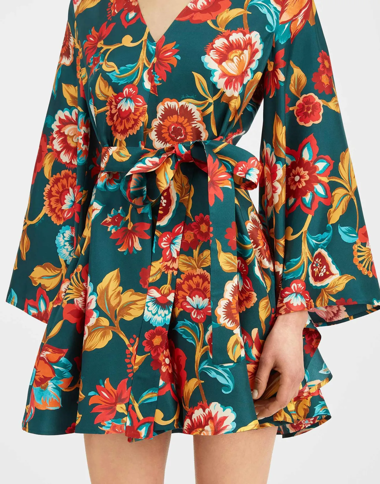 Abito Iconico Primavera 2024 Mini Delizia in Tonalità Smeraldo Vivo - Trama Esclusiva Twill di Seta