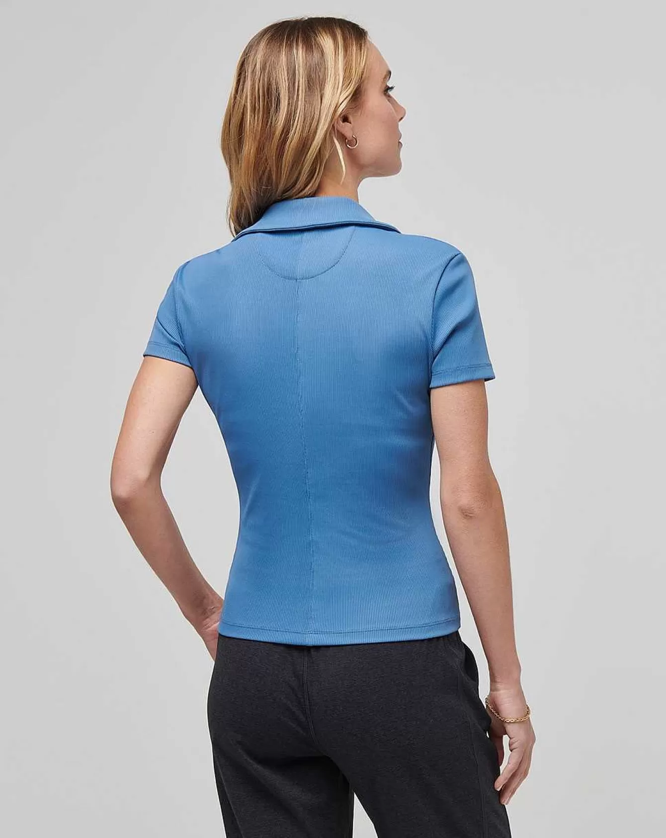 Top 3 Maglie Polo Uomo in Tessuto Moveknit: Con Scollo a V e Design Moderno per Stile Casual Chic