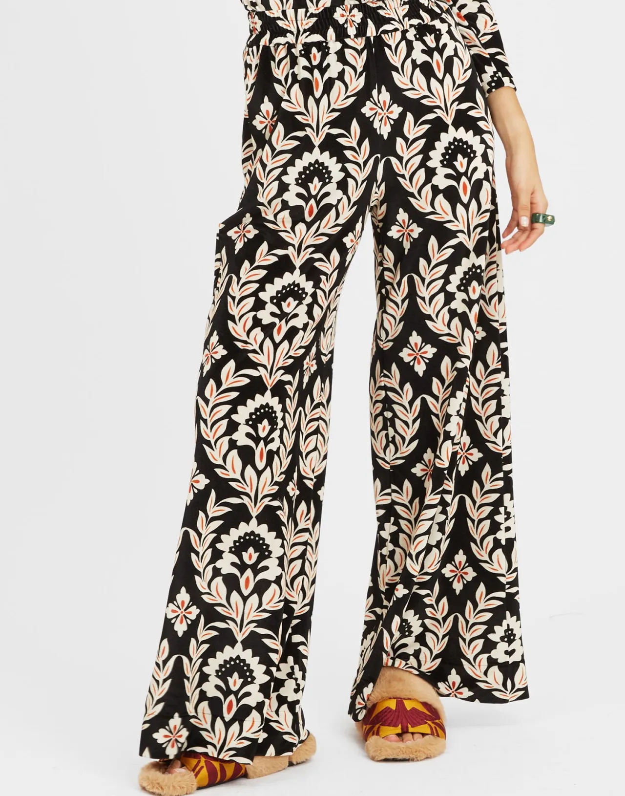Pantaloni Palazzo Eleganti La DoubleJ - Nero Ghirlanda in Velluto Elasticizzato Confortevoli