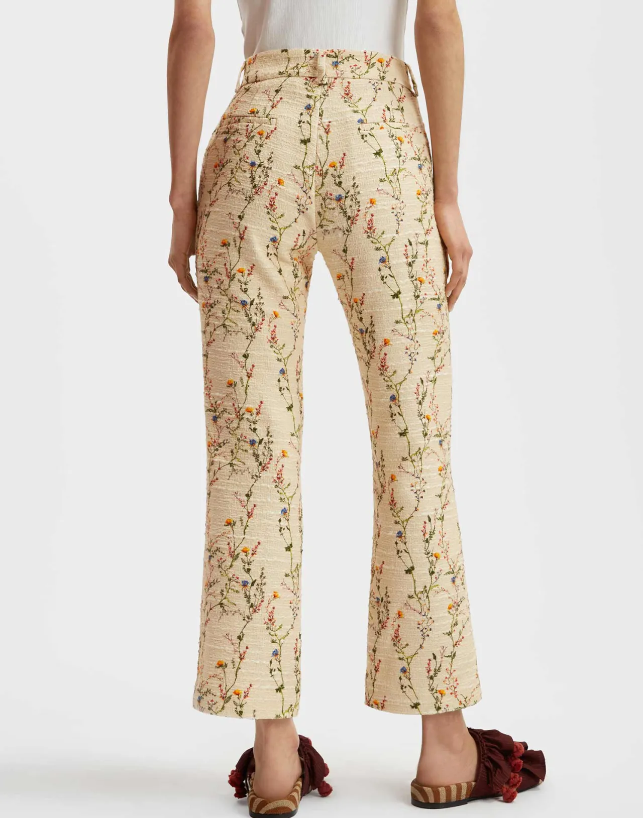 La DoubleJ: Pantaloni 24/7 Primavera in Tweed Color Crema - Modello Versatile per Tutto il Giorno