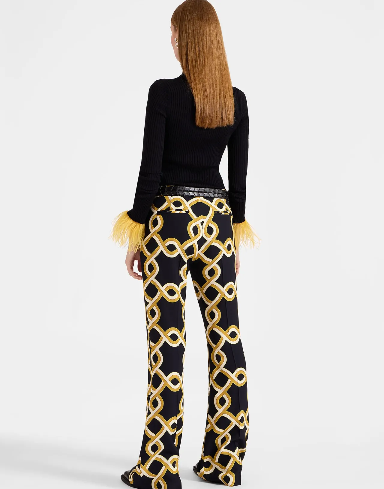 Pantaloni Eleganti La DoubleJ per la Tua Serata Glamour - Nero Satinato con Rifiniture Sabbia