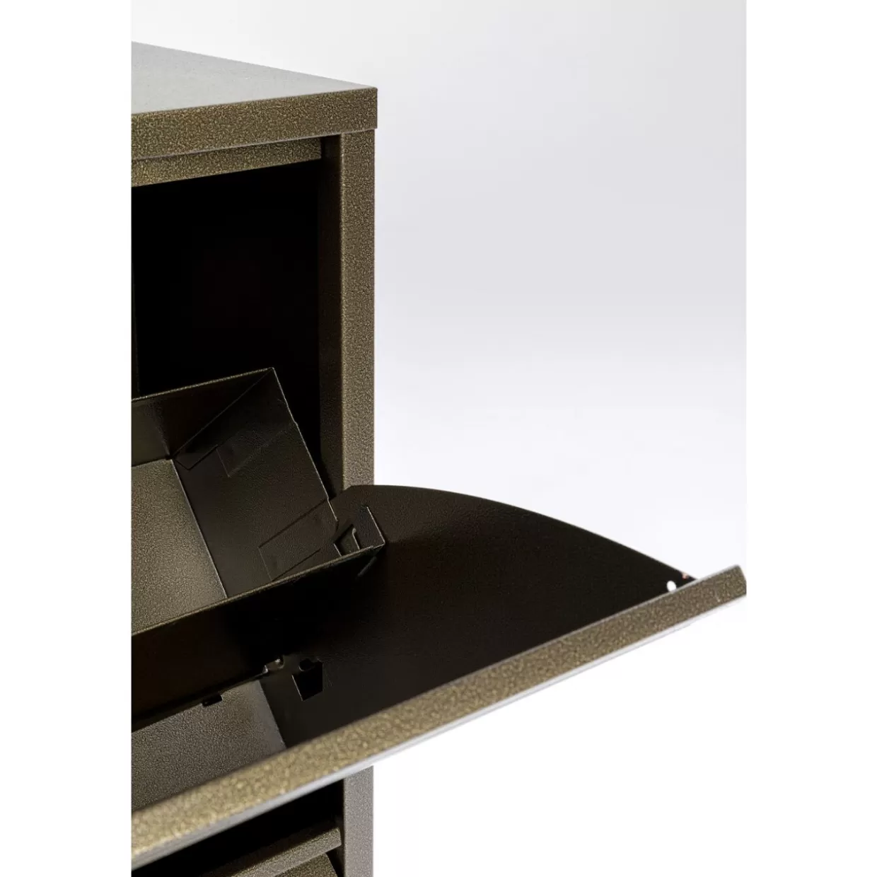 Scarpiere Doppio Caruso in Bronzo Antico - Design Funzionale KARE per Piccoli Spazi

、(