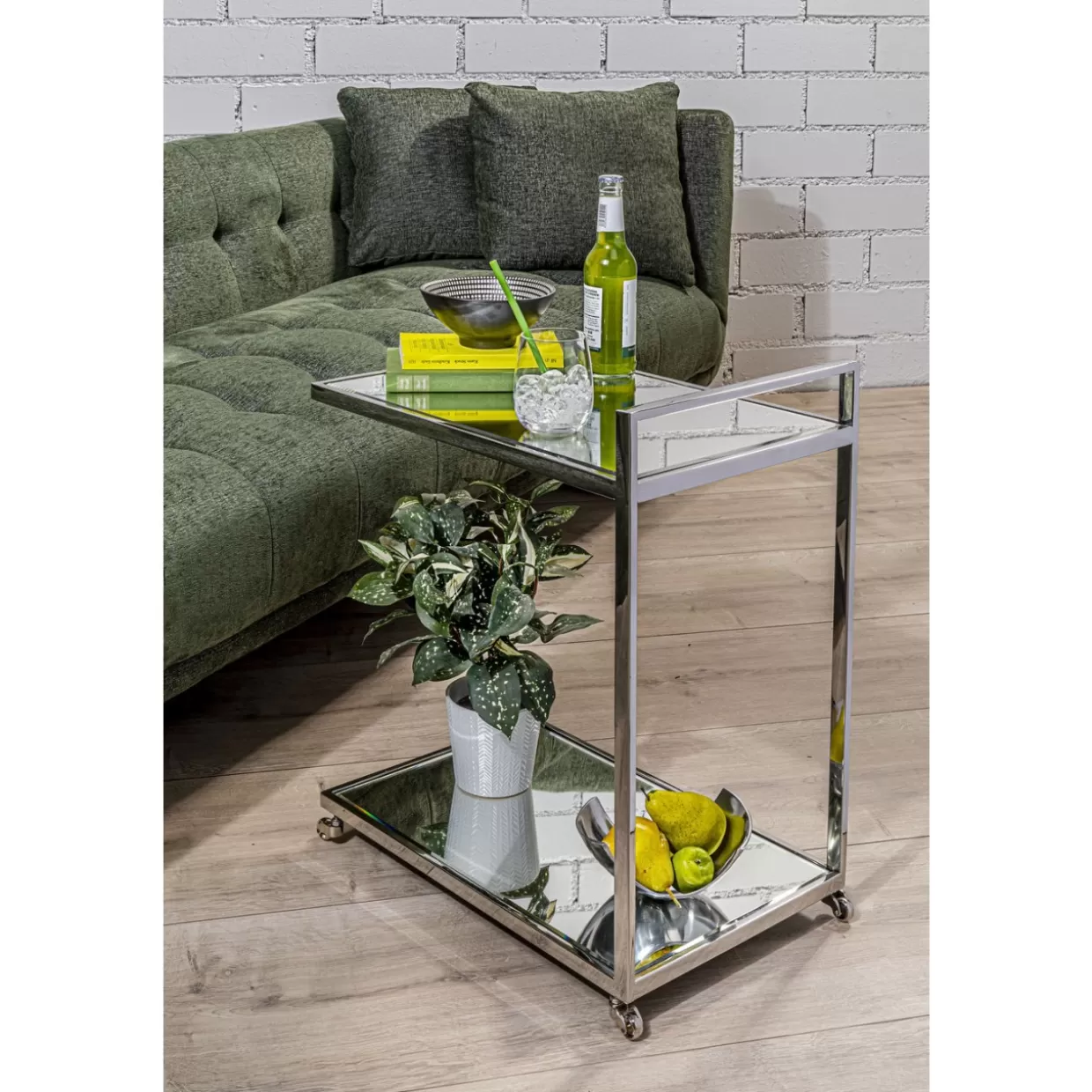 Carrello Servizio Elegante con Design Moderno KARE - Tavoli con Finitura Cromata di Lusso
