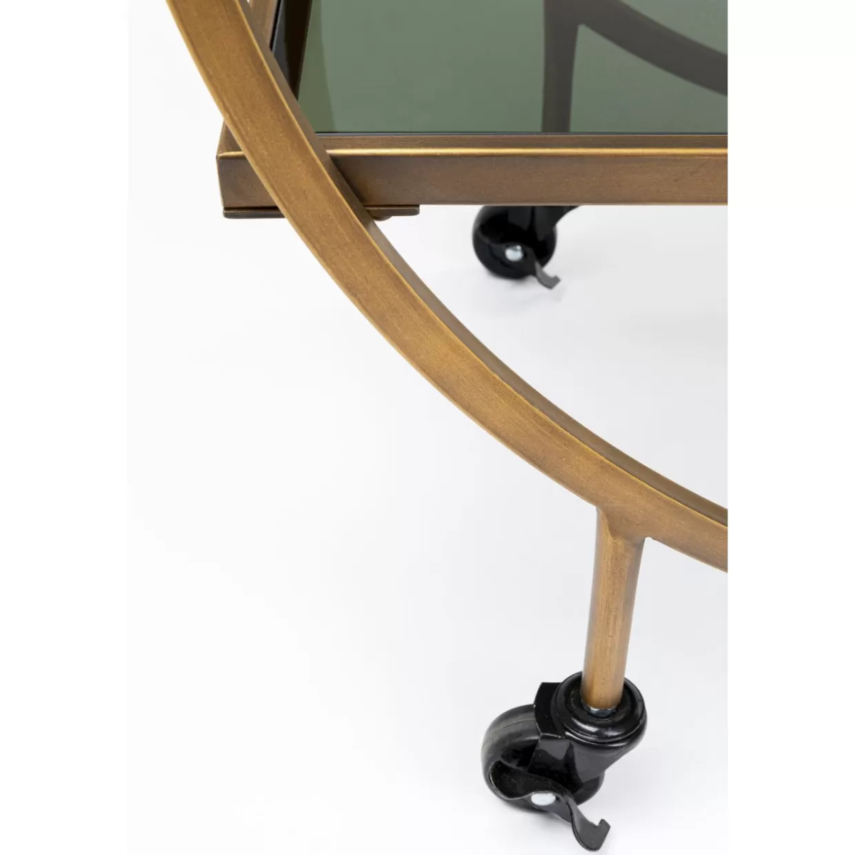 Carrelli portavivande e tavoli industriali KARE Design - Finiture in ottone per ambienti loft ricercati