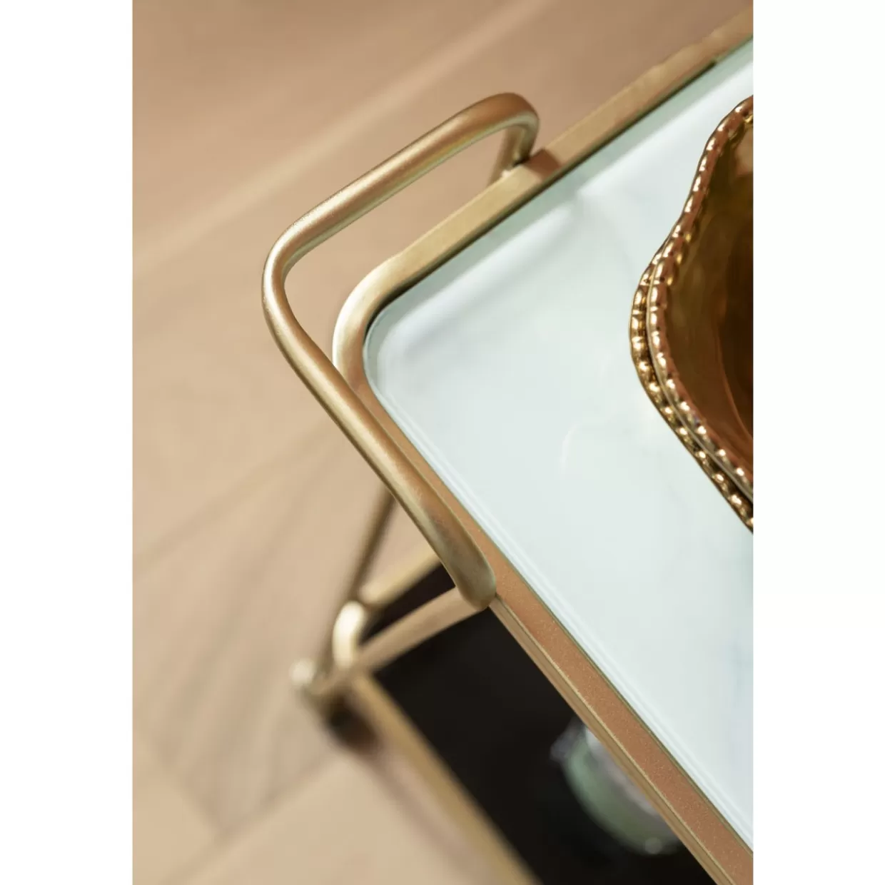 Tavoli da design con carrelli portavivandi KARE - Collezione West Coast stile California
