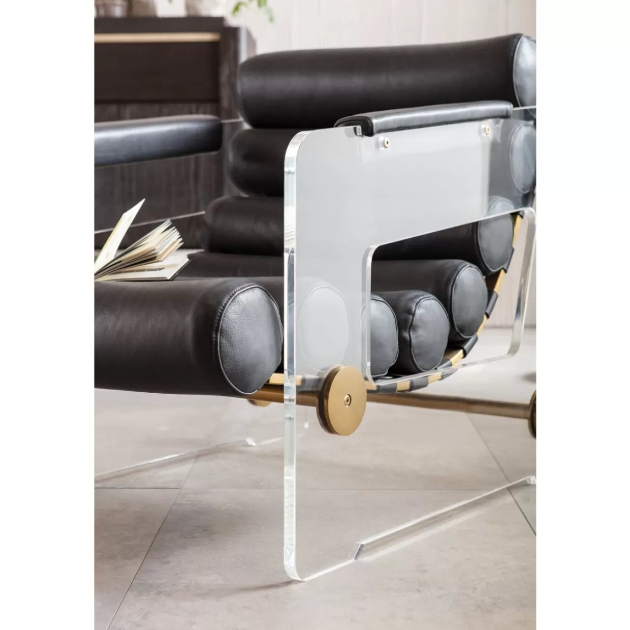 Poltrona Firo Design Contemporaneo - Rivestimento in Tessuto Nero, Ideale per Arredamento Moderno | KARE Collection