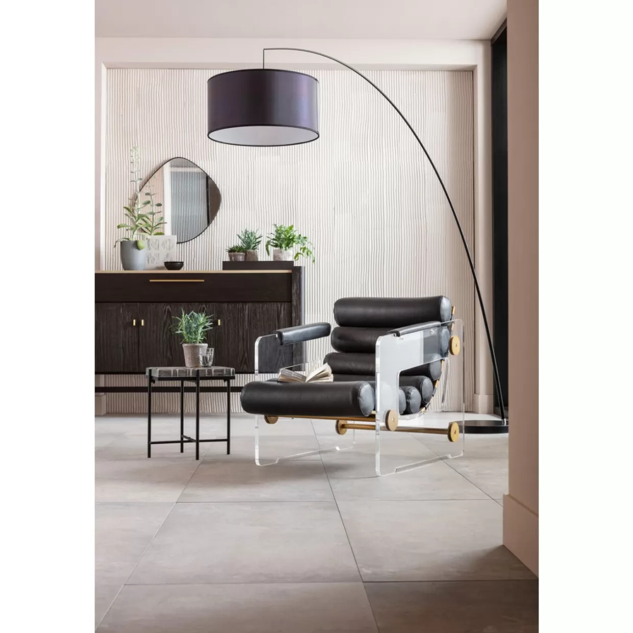 Poltrona Firo Design Contemporaneo - Rivestimento in Tessuto Nero, Ideale per Arredamento Moderno | KARE Collection