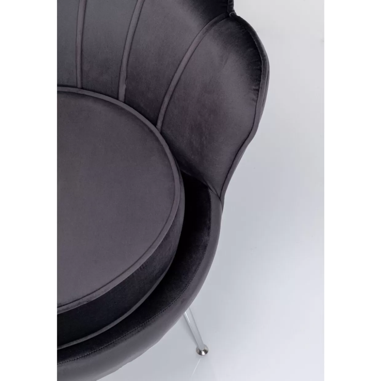 Poltrona Moderna Ninfea - Grigio Metallizzato, Collezione Esclusiva KARE Design