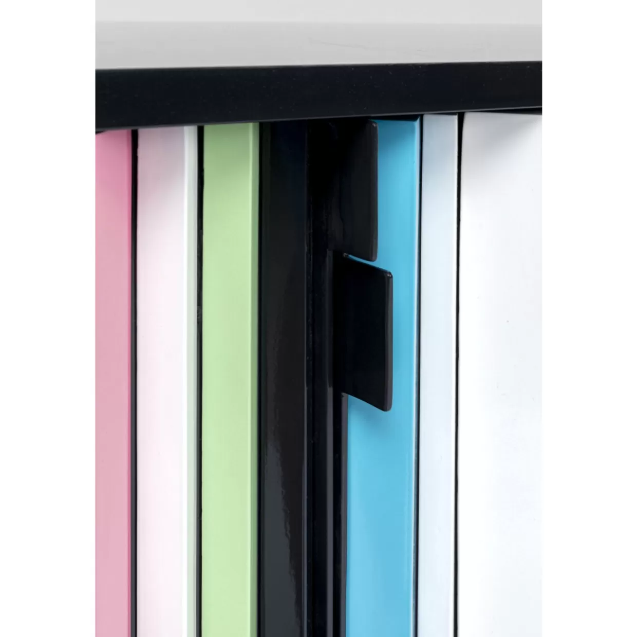 Credenza Concertina Moderna KARE Design · Mobile soggiorno colorato con struttura in legno (186x74 cm) · Soluzioni di arredamento funzionale per spazi vivaci