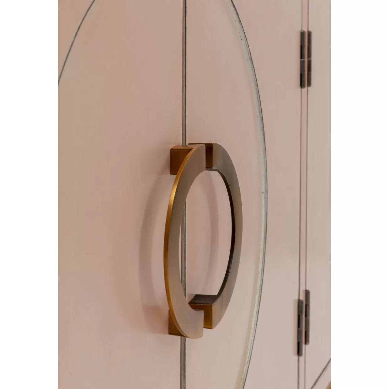 Credenza Disco Rosa con Design Funzionale - Mobile Soggiorno Moderno KARE | Ampio Cassettiera e Soluzioni di Archiviazione Creativa