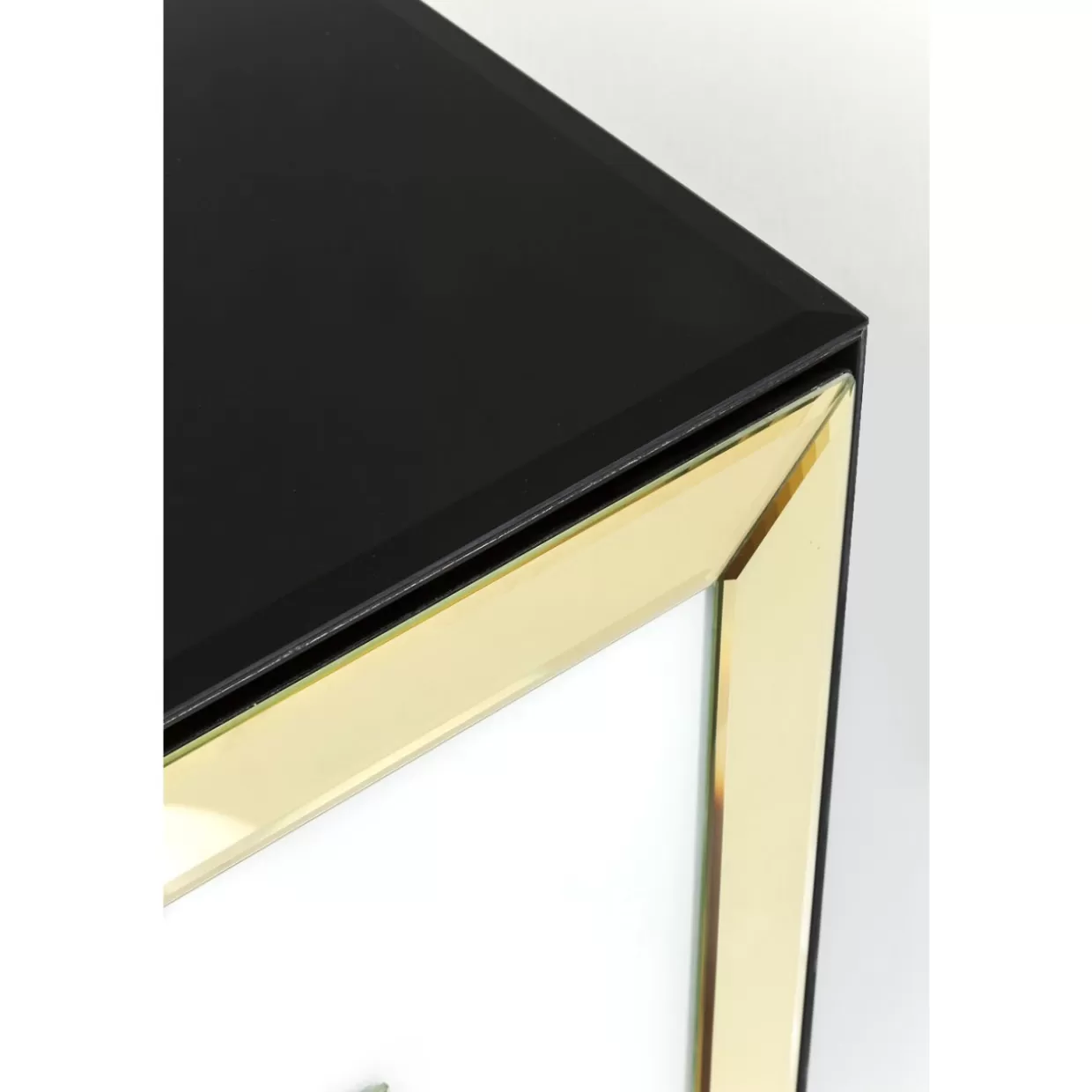 Credenze Moderne KARE Design | Collezione Elite per Soggiorni Raffinati