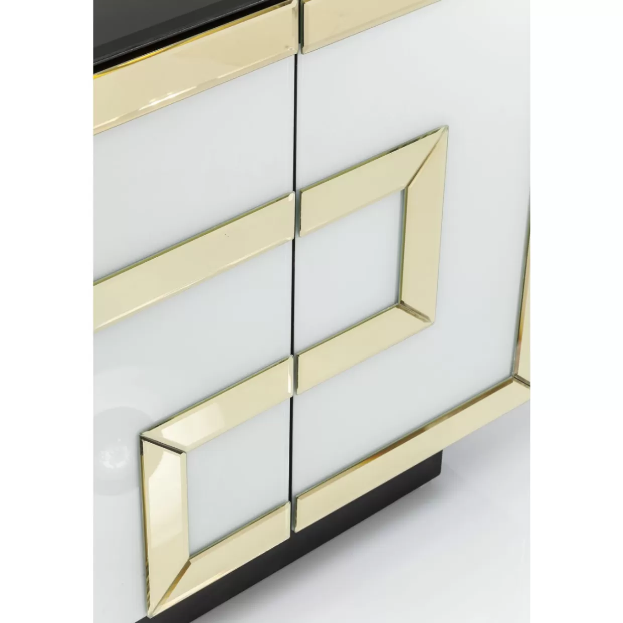 Credenze Moderne KARE Design | Collezione Elite per Soggiorni Raffinati