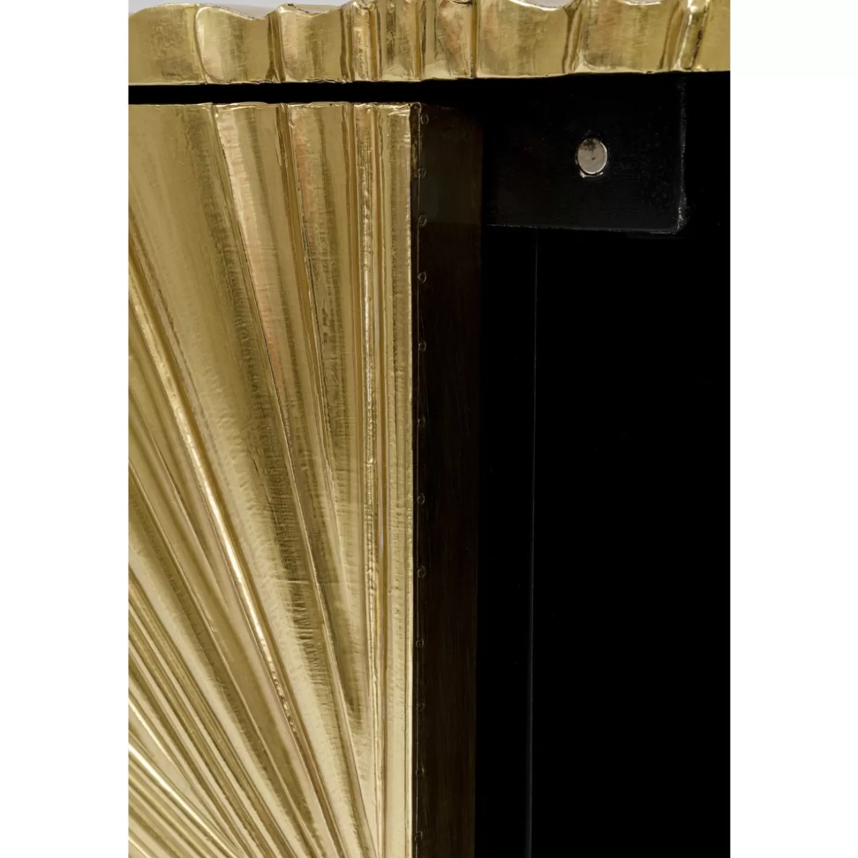 Credenze Moderne KARE Design con Luci Integrate | Comò Illuminato e Mobili Eleganti