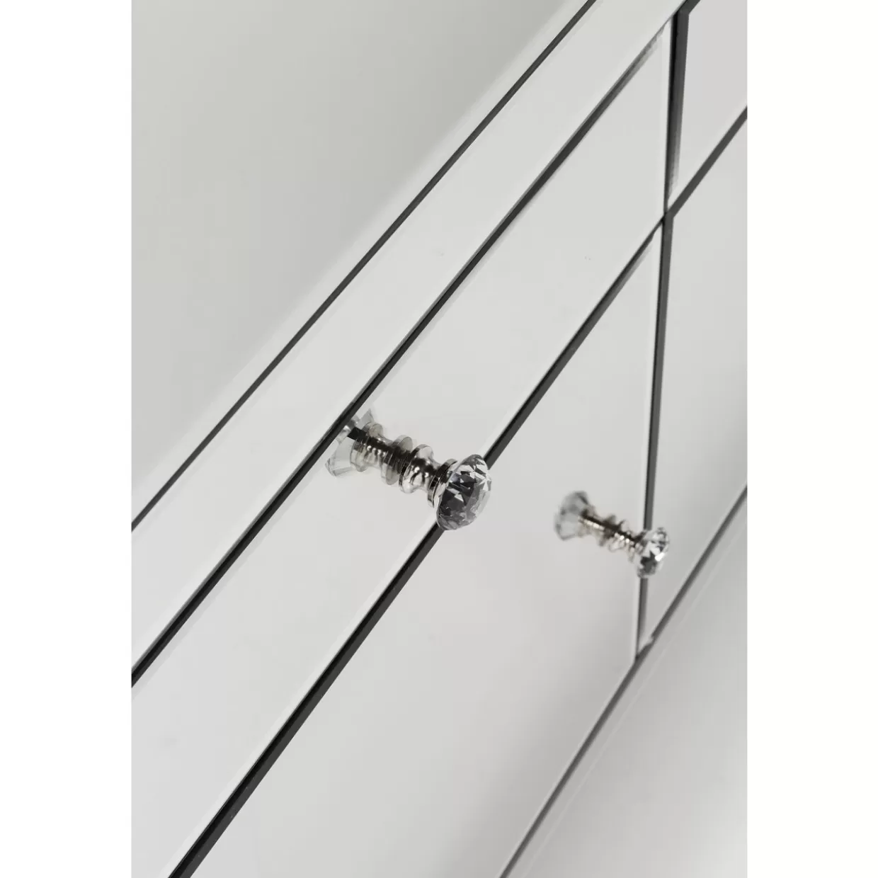 Comò Moderni e Credenze Eleganti - Collezione Esclusiva KARE Design 

Credenze Raffinate e Comò di Design - Arredi Funzionali KARE Lusso 

Linea Premium Credenze & Comò - KARE Design per Interni Ricercati 

Credenze Moderne con Stile - Comò Funzionali KARE Design Collection 

Comò Contemporanei e Credenze d'Autore - Progetti Esclusivi KARE Design