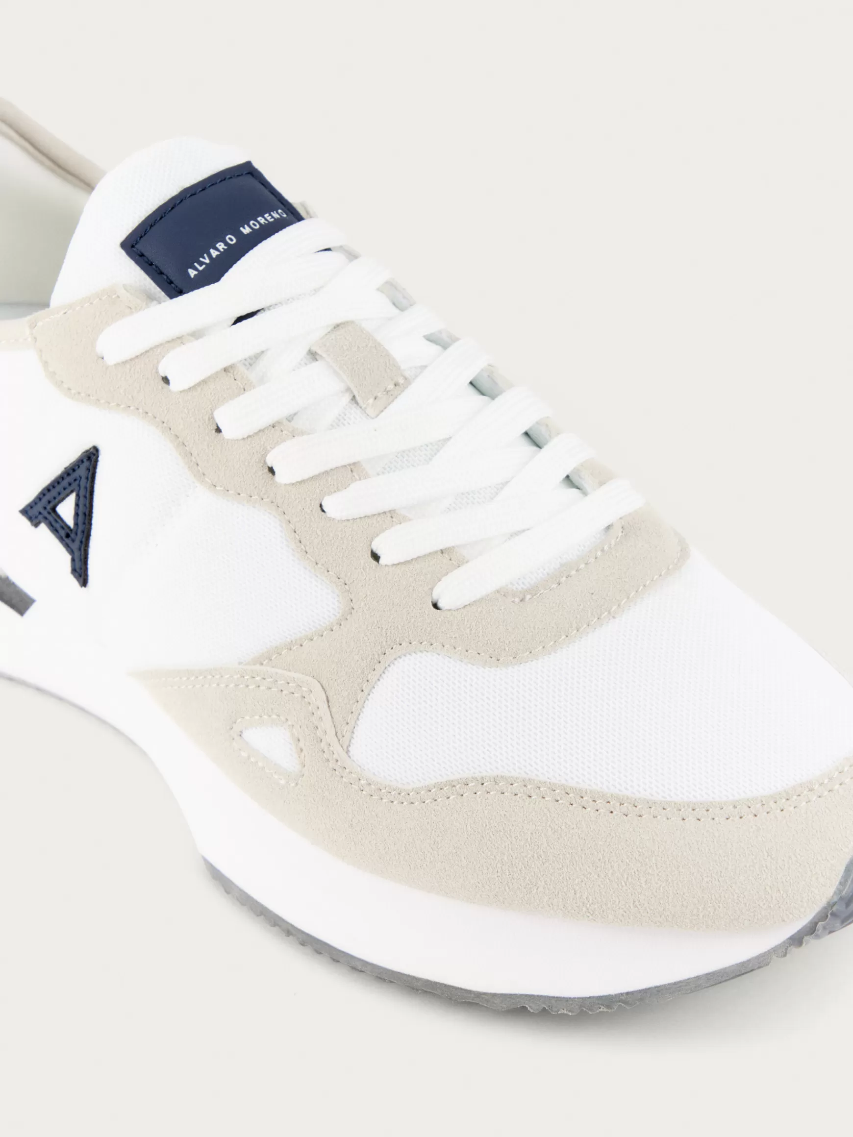 Scarpe Alvaro Moreno Uomo - Snickers Dressel con Design Minimalista e Comodità Moderna per Stile Quotidiano