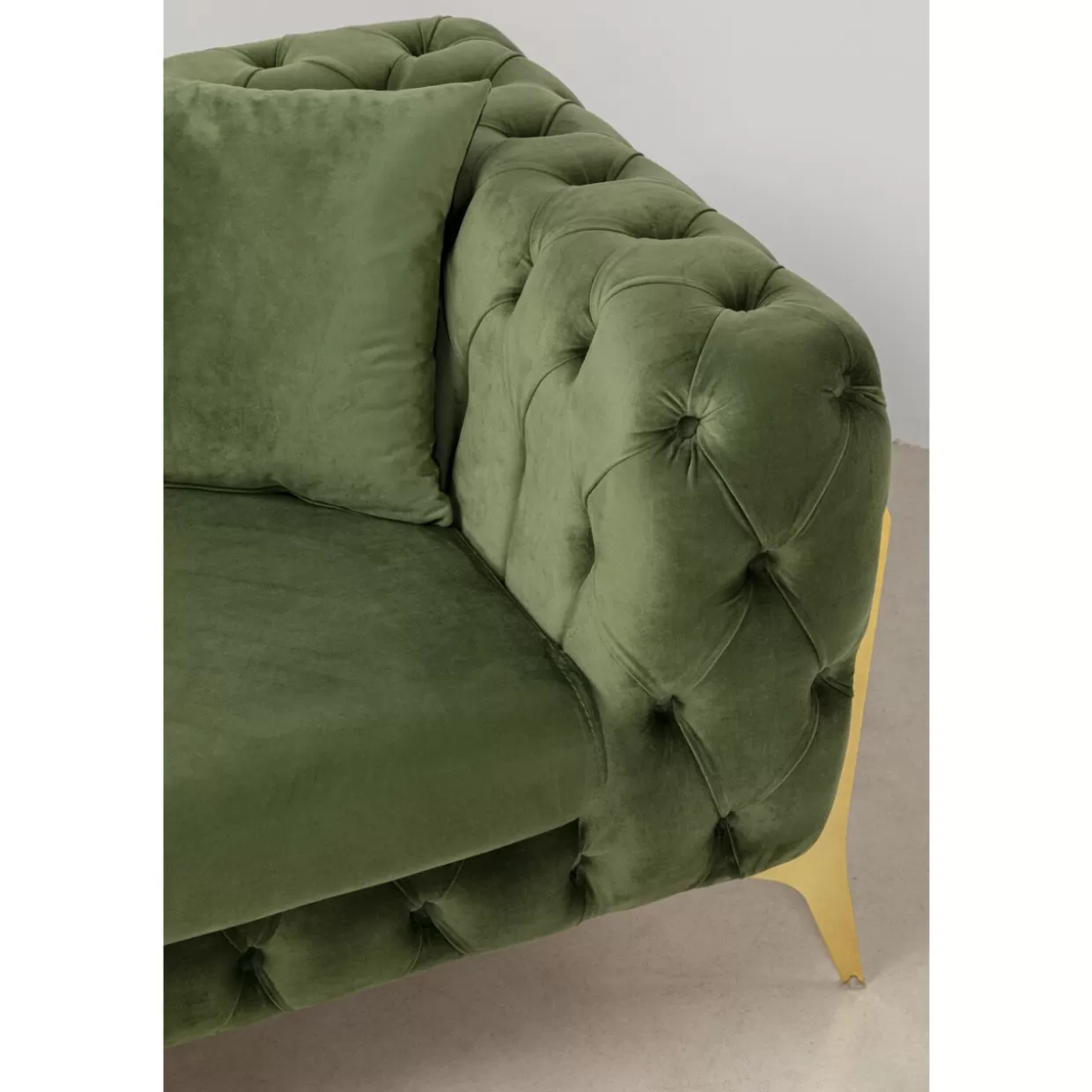 Divano Bellissima in velluto verde smeraldo - Design contemporaneo a due posti KARE, struttura 200 cm con rivestimento morbido e resistente