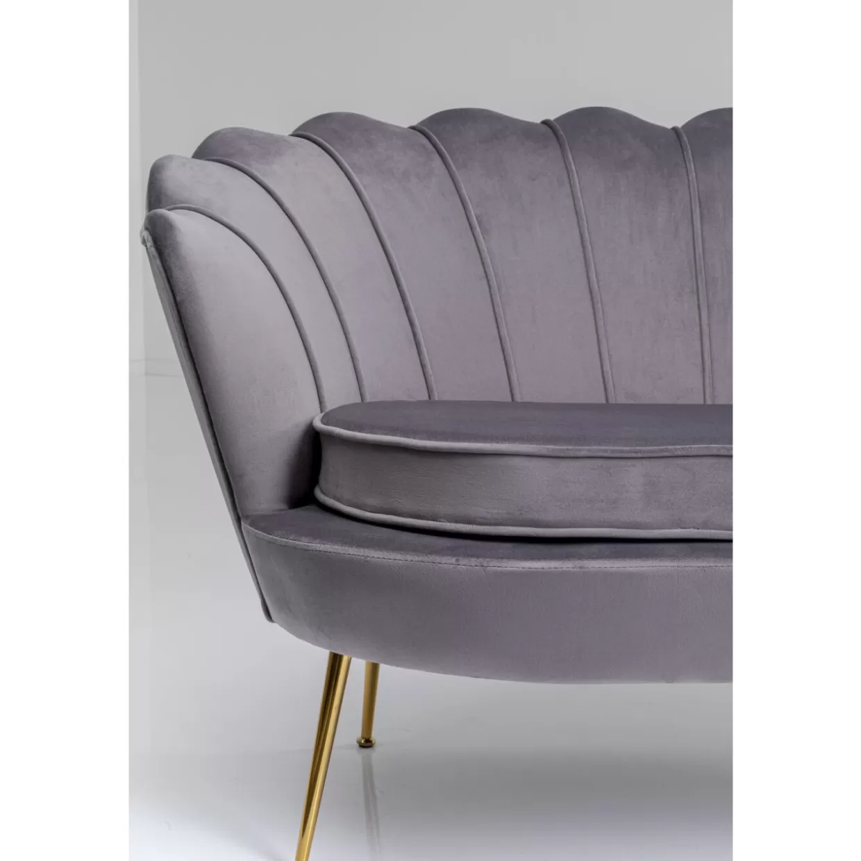 KARE Design Divano Moderno Ninfea - Elegante due posti in tessuto grigio antimacchia, larghezza 132 cm