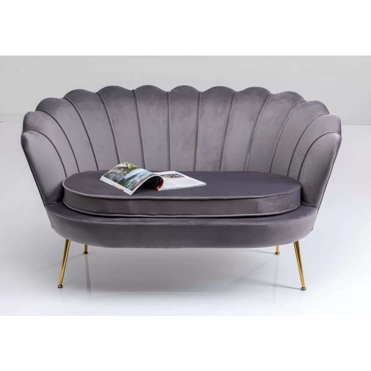 KARE Design Divano Moderno Ninfea - Elegante due posti in tessuto grigio antimacchia, larghezza 132 cm