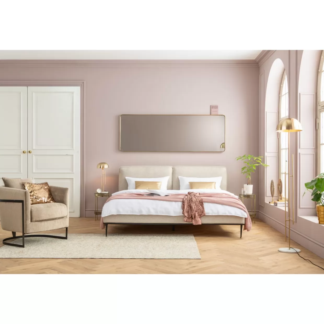 Specchio Design Curvilineo con Cornice in Ottone Lucidato - Formato Rettangolare Elegante 70x200 cm by KARE