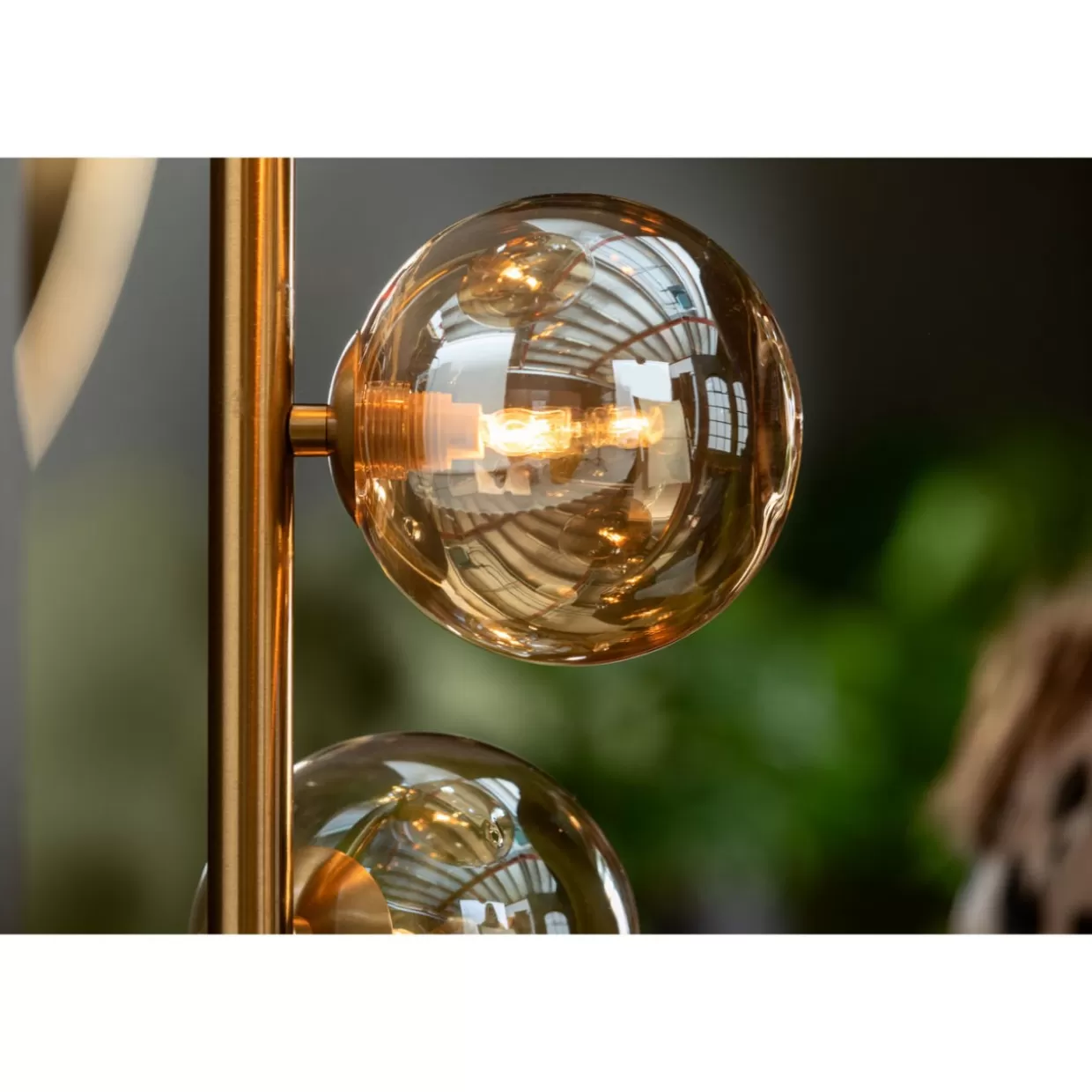 Lampada da Terra Design Elegante Scala Balls con Rifiniture in Ottone - Arredo Moderno per Interni, Altezza 160 cm