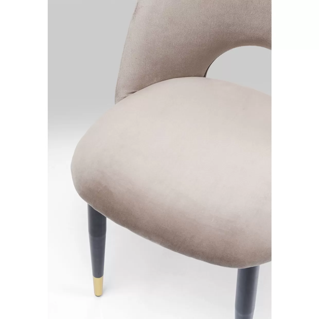 Sedia Iris in Velluto Beige - Eleganza Moderna di KARE Design