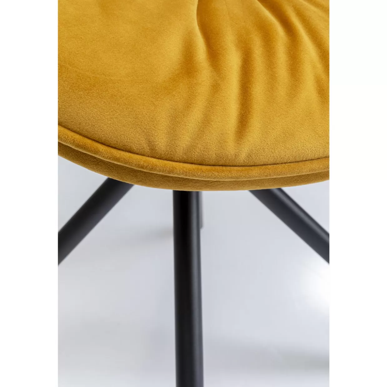 Sedia Mila in Tonalità Sole - Arredo Contemporaneo KARE by Design | Comodità Moderna con Stile Esclusivo