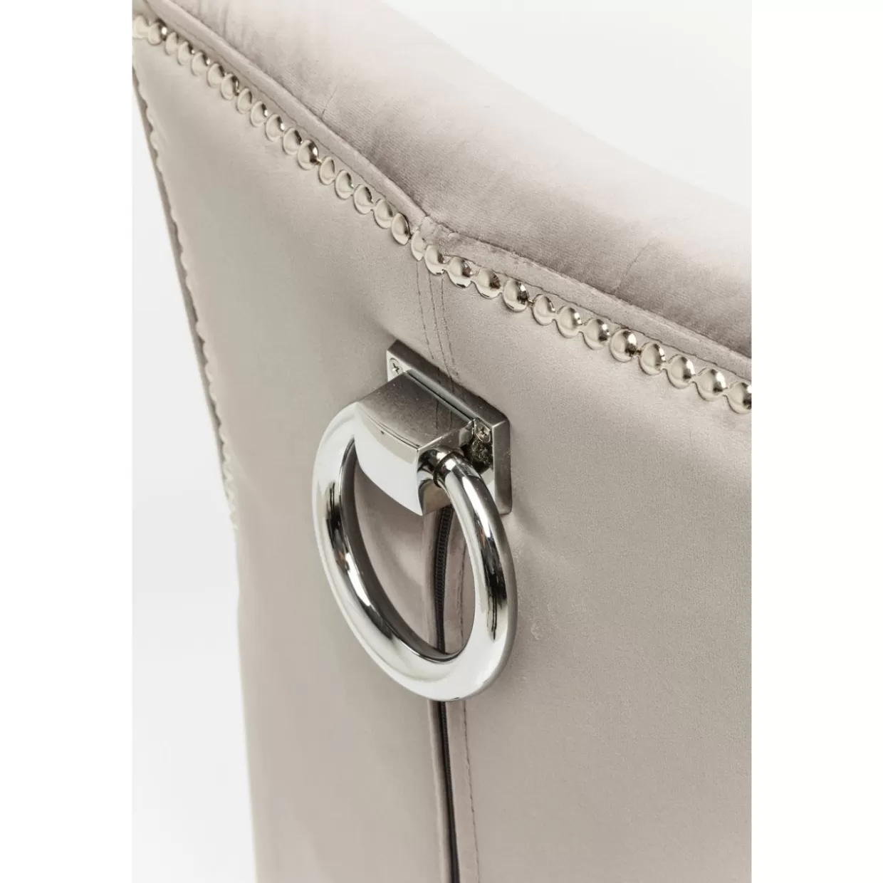 Sedia Principessa in Velluto Grigio Cenere - Design Avvolgente KARE per Salotto Moderno
