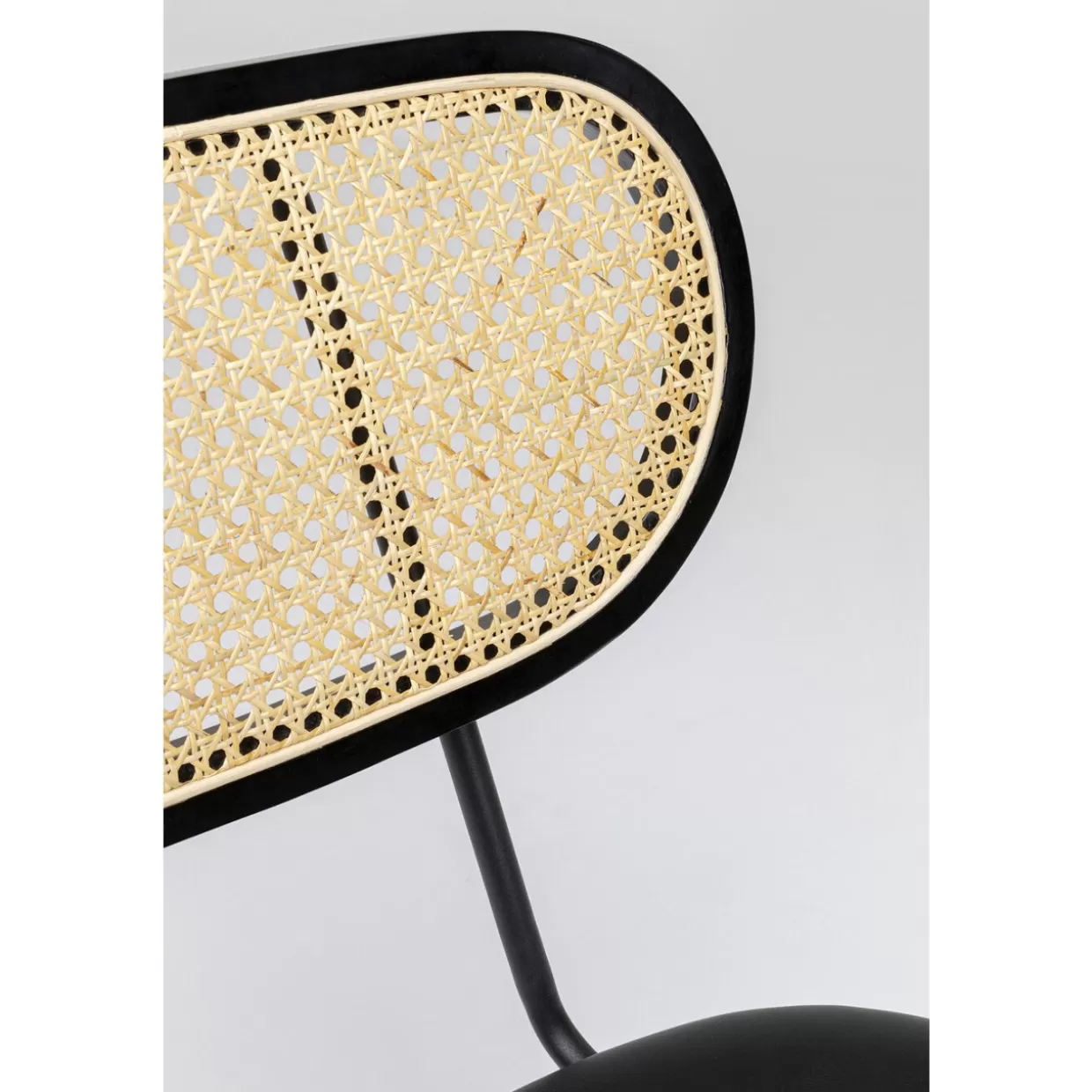 Sedia Moderna Rosali in Design Elegante - Nero Assoluto | Collezione Arredi KARE 

(Sedie Contemporanee per Soggiorno o Sala da Pranzo - Linea Esclusiva di KARE Design)