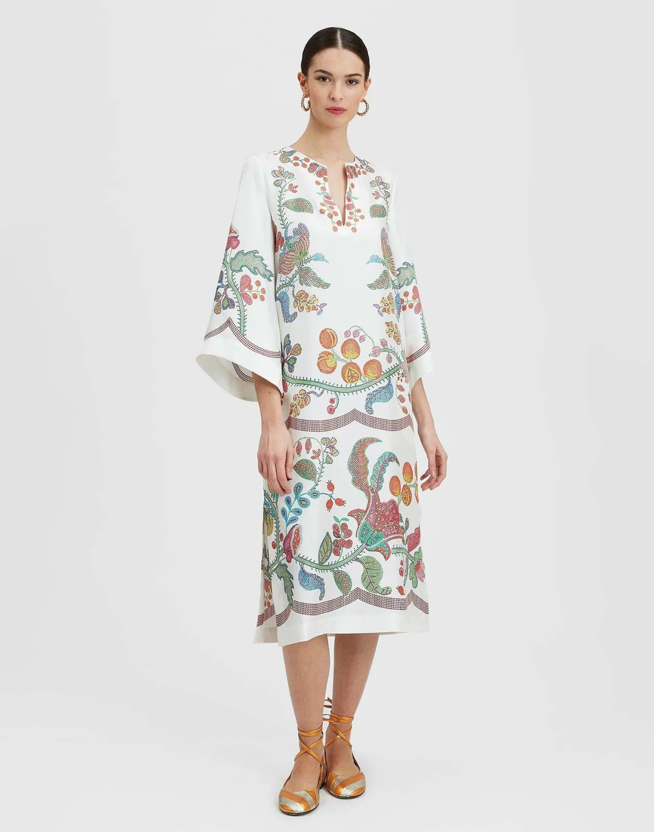 Elegante Kaftan Grenadilla Decorato in Trama di Seta Bianco Naturale - La DoubleJ a Prezzo Speciale