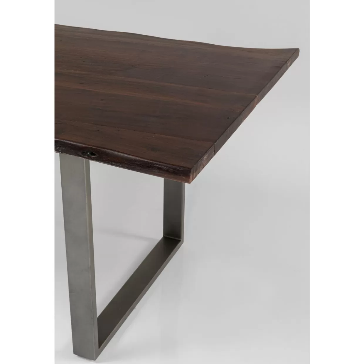 Tavolo Harmony KARE Design - Struttura in acciaio brunito con piano 200x100 cm per ambienti industrial chic 

(：，