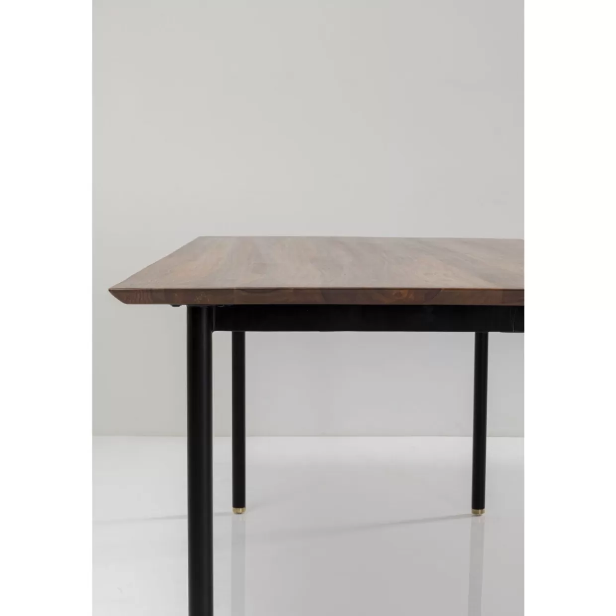 Tavolo design moderno Ravello - Formato 160x80 cm, arredamento contemporaneo KARE

Questa versione mantiene le informazioni chiave riorganizzandole in modo più naturale in italiano, utilizza termini come 