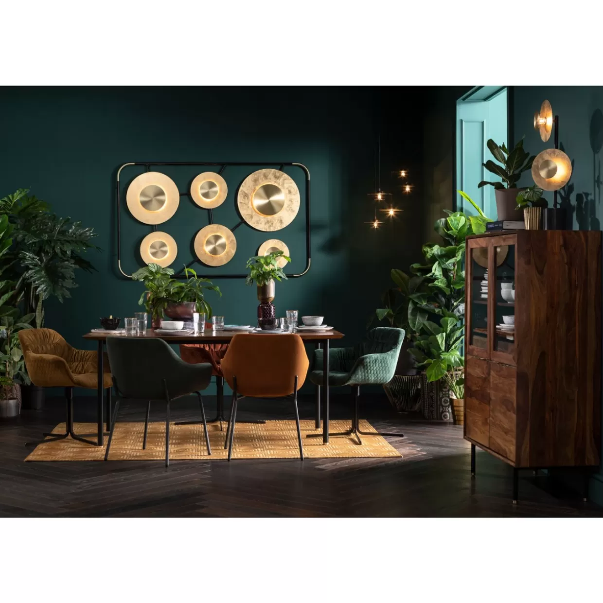 Tavolo design moderno KARE - Modello Ravello in dimensioni 200x100 cm 
Con struttura elegante e linee essenziali, perfetto per arredare salotti o spazi lavoro 
Disponibile nella misura 200 x 100 con finiture premium