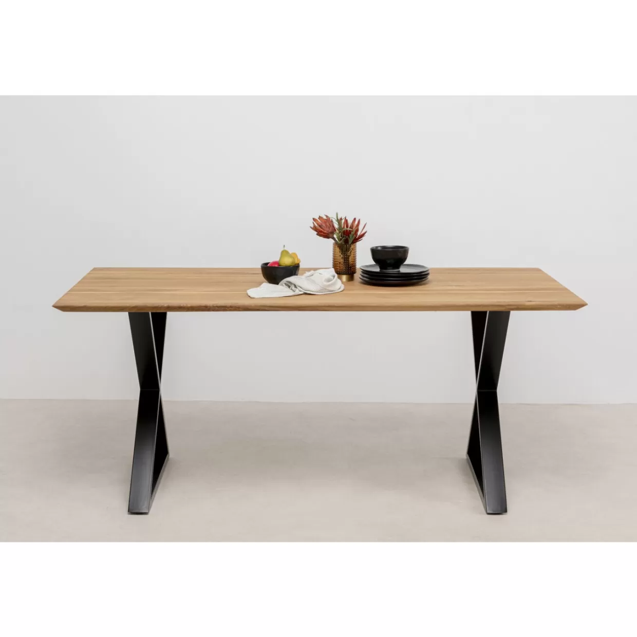 Tavolo Elegante Symphony in Quercia con Design Incrociato Nero - KARE Design, 180x90 cm - Ideale per Soggiorno o Sala da Pranzo