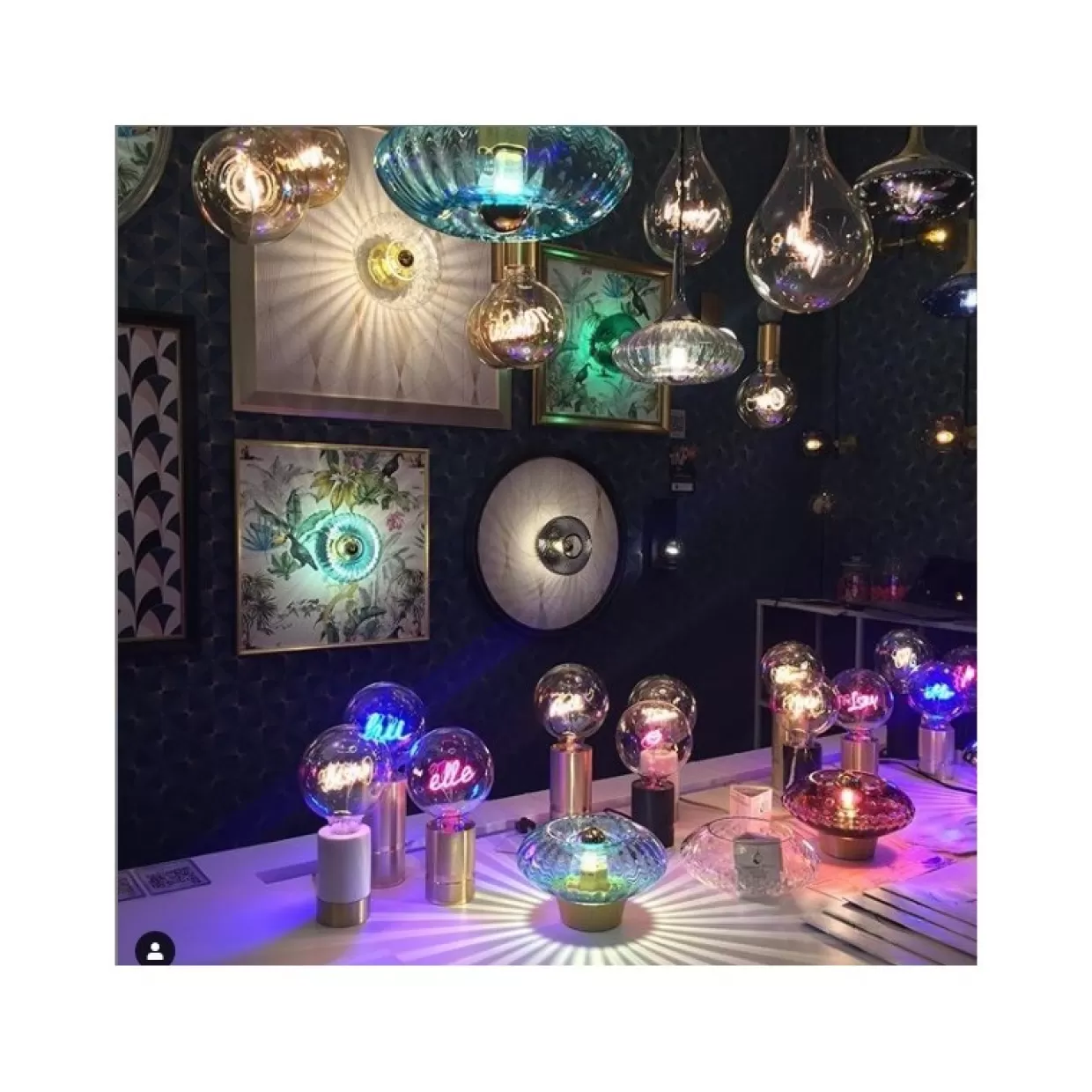 Lampada da Tavolo Madison di KARE Design - Luci Regolabili in Nero Elegante