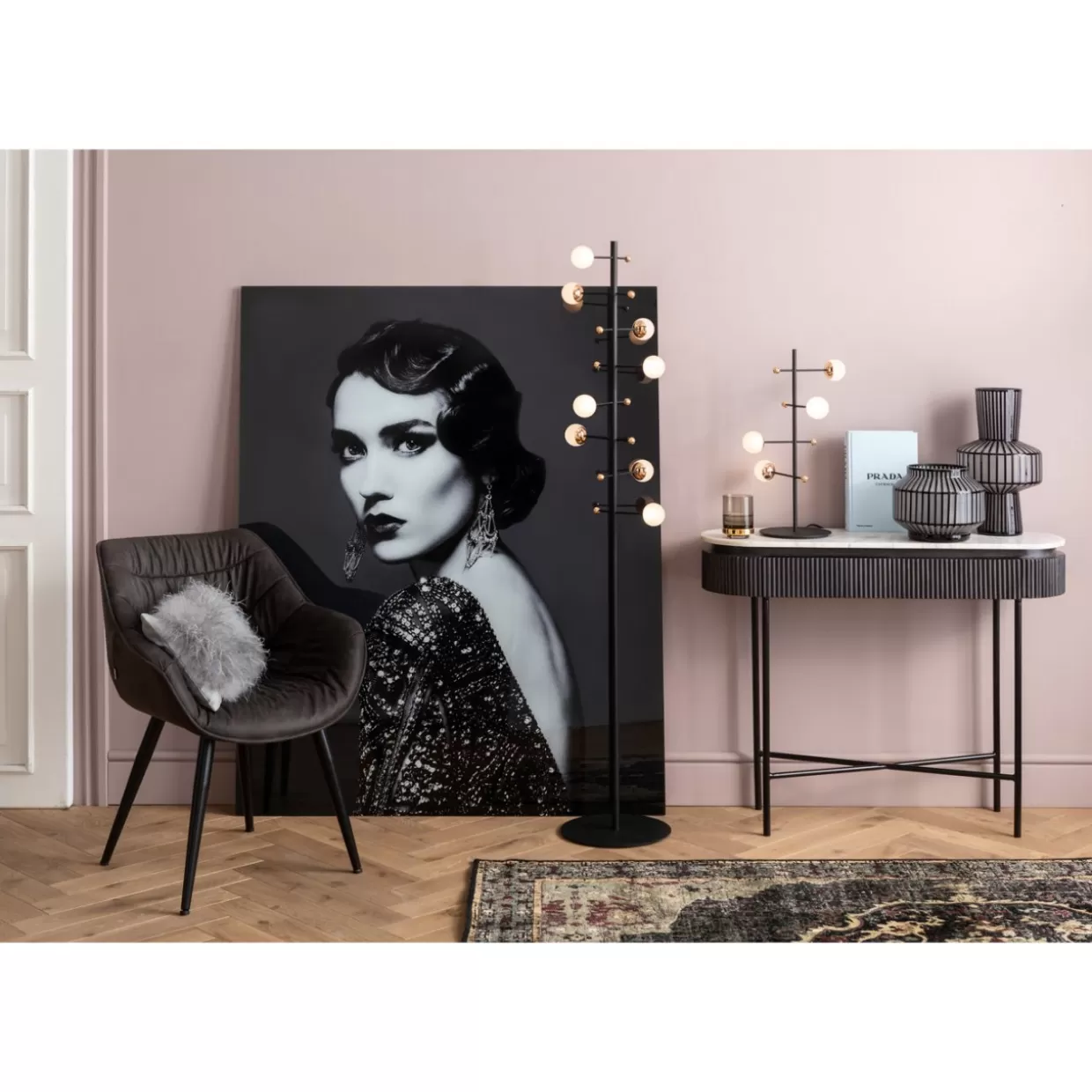 Lampada da tavolo Trapez 52 - Design geometrico moderno per arredamento contemporaneo | Illuminazione d'autore KARE 

(：