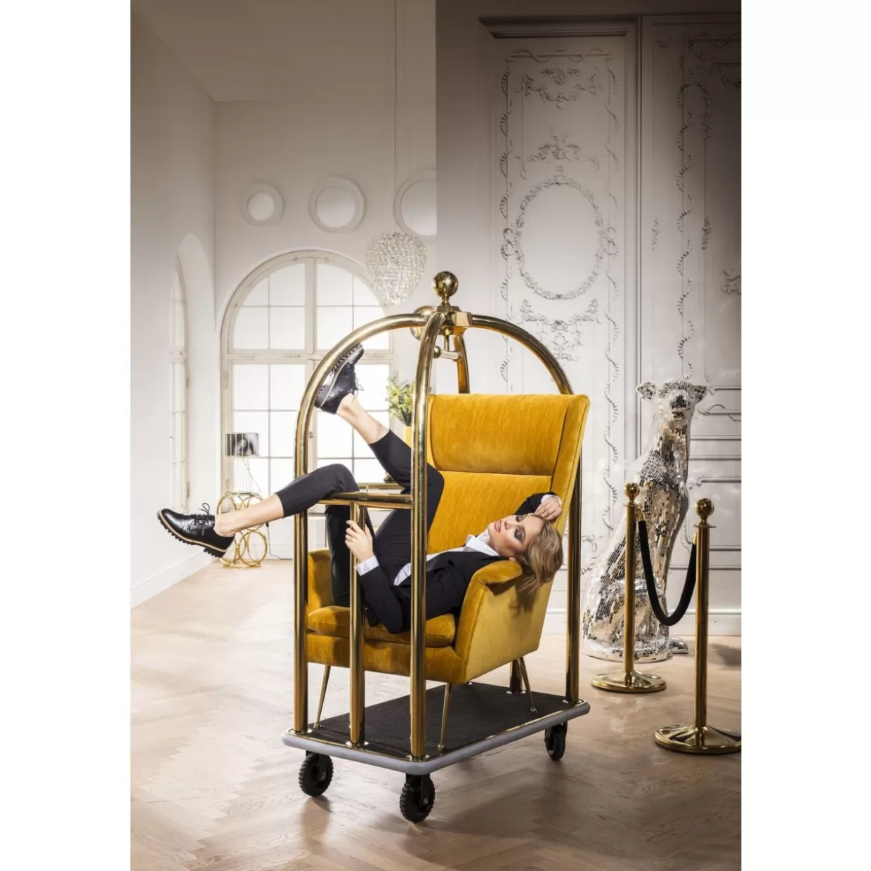 KARE Design - Carrello Bagagli VIP in Oro Vegas con Design Esclusivo per Arredamento Moderno | Complementi d'Arredo e Accessori di Qualità