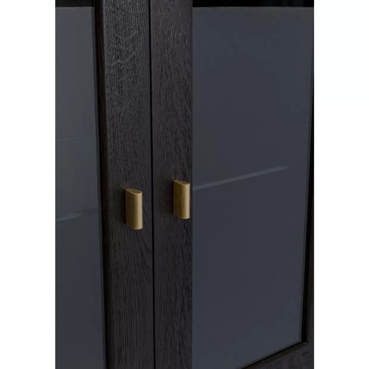 Vetrina elegante design contemporaneo Milano - KARE Collection 140x80 cm  
Espositore moderno con dettagli curati per ambienti raffinati - Linea Regale  
Vetrina stile moderno 140x80 per arredamento premium - Progetto esclusivo KARE  
Mobile esposizione Milano in stile curato - KARE Design 140x80 cm  
Vetrina d'autore con struttura in metallo brunito - Formato 140x80 ideale per soggiorni ricercati