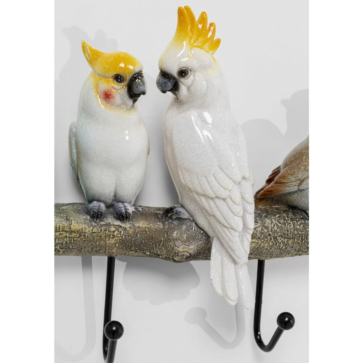 KARE Design Attaccapanni Artistico con Pappagalli Tropicali - Complemento d'Arredo per Parete Creativo e Funzionale