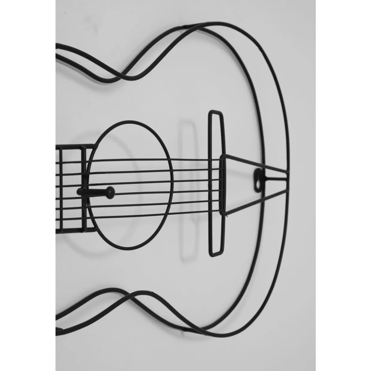 Portagonola a Parete con Design Chitarra - 81 cm per Ambienti Moderni | Complementi d'Arredo KARE

(：，