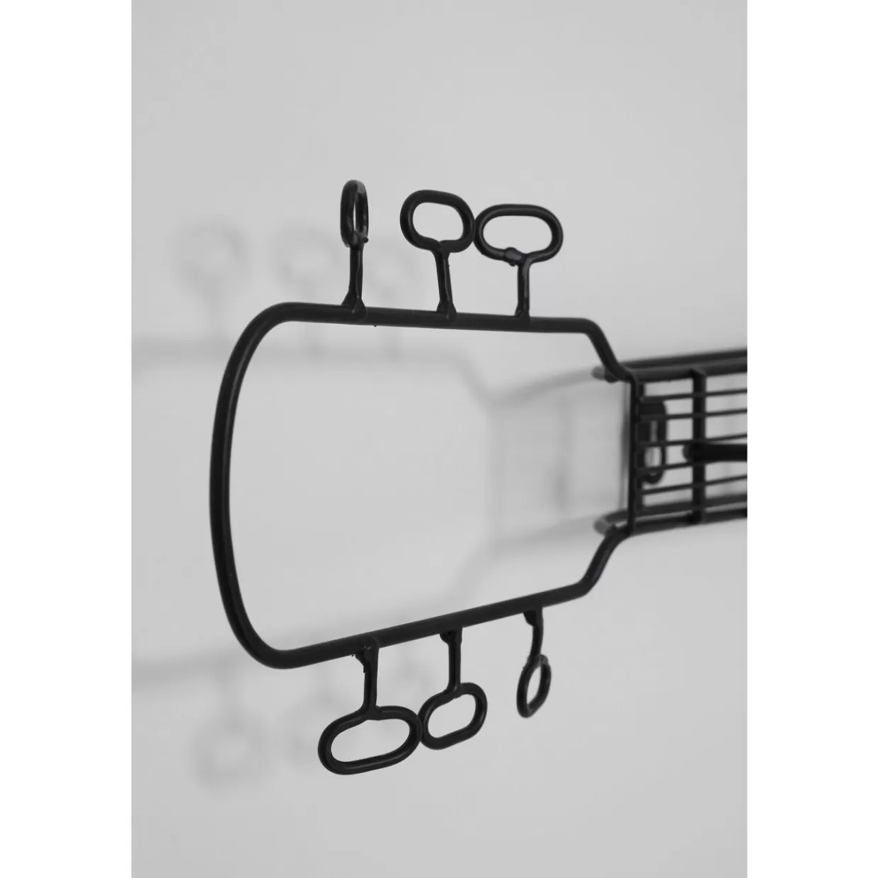 Portagonola a Parete con Design Chitarra - 81 cm per Ambienti Moderni | Complementi d'Arredo KARE

(：，