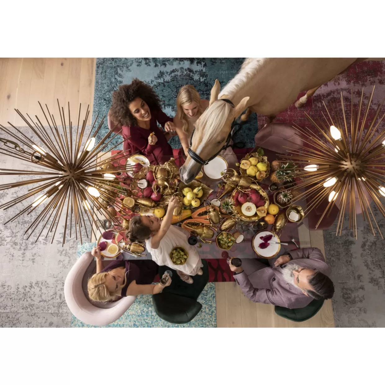 Quadri Decorativi KARE Design | Coleottero Longicorno in Tonalità Oro - Esclusivo Decoro Murale per Interni Raffinati