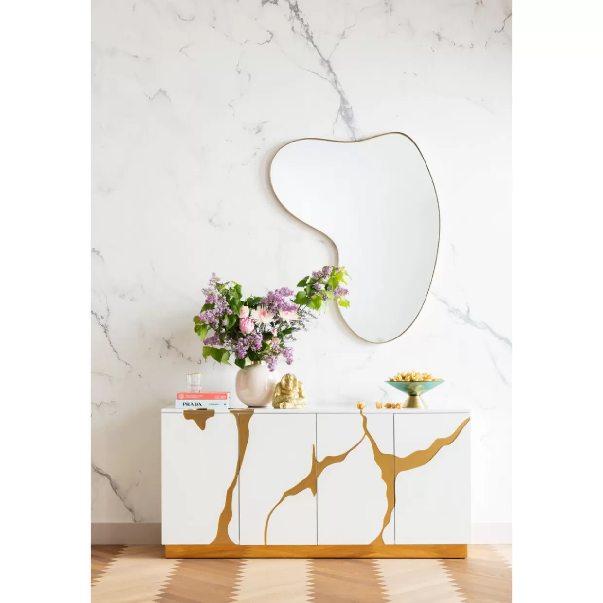 Specchio Decorativo Kare Design con Cornice Ottone Sagomata - Elegante Specchio da Parete 110x120 cm, Dimensioni Generose